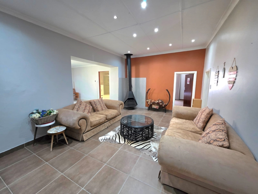 8 Bedroom Property for Sale in Bethlehem Rural Free State